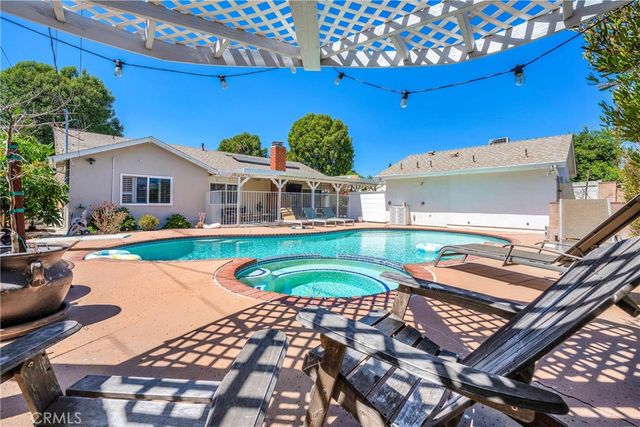 7460 Sausalito, West Hills, CA 91307