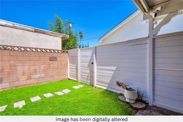 7460 Sausalito, West Hills, CA 91307