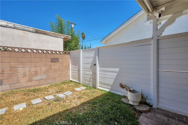 7460 Sausalito, West Hills, CA 91307