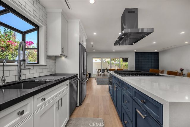 7460 Sausalito, West Hills, CA 91307