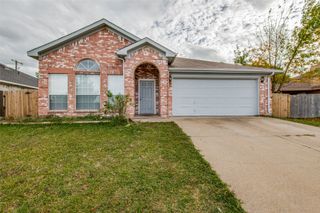 1008 Brook Canyon, Arlington, TX 76018