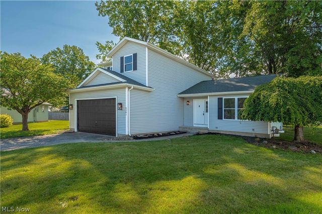 6301 Fiesta Court, Lorain, OH 44053