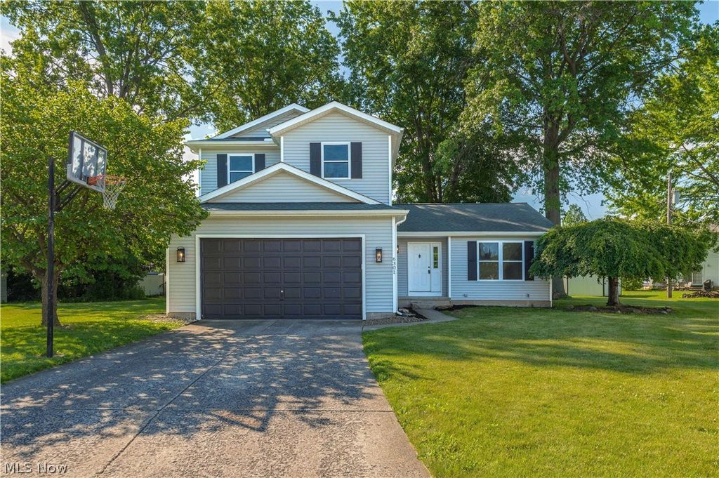 6301 Fiesta Court, Lorain, OH 44053