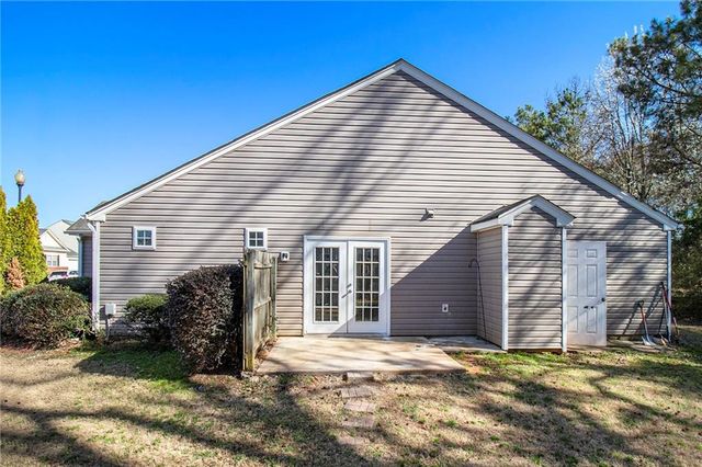 1025 Lakeside Circle, Covington, GA 30016