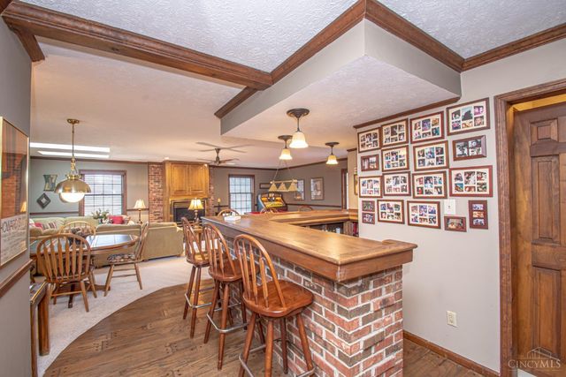 471 Roselake Drive, Centerville, OH 45458