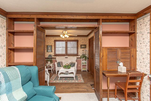 471 Roselake Drive, Centerville, OH 45458