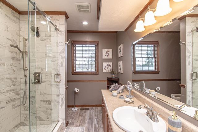 471 Roselake Drive, Centerville, OH 45458