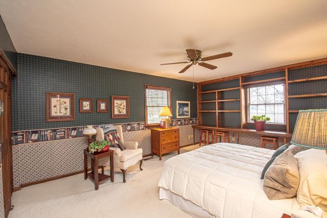 471 Roselake Drive, Centerville, OH 45458