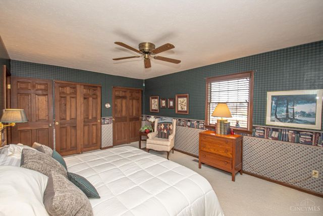 471 Roselake Drive, Centerville, OH 45458