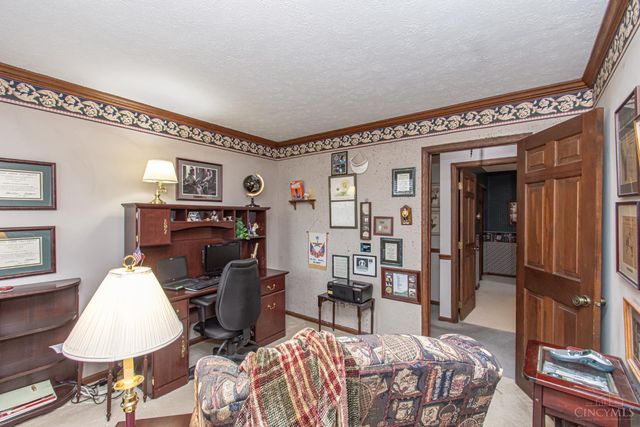 471 Roselake Drive, Centerville, OH 45458