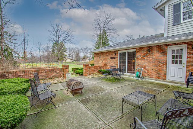 471 Roselake Drive, Centerville, OH 45458