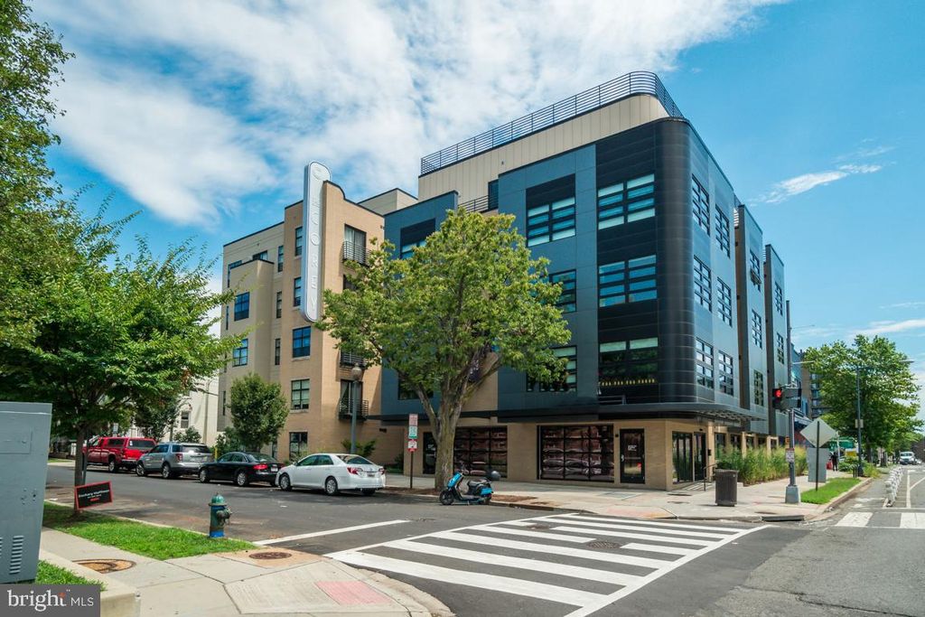 1111 ORREN ST NE #300, Washington, DC 20002