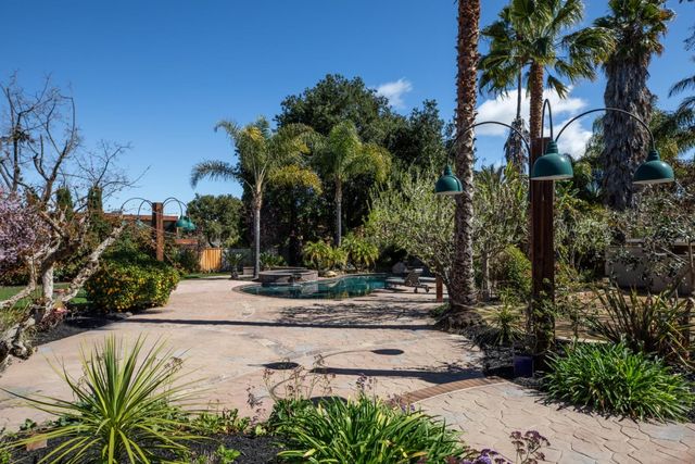 253 Fremont Avenue, Los Altos, CA 94024