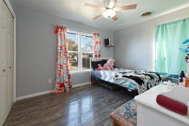 1704 E 14th Street, Sweetwater, TX 79556