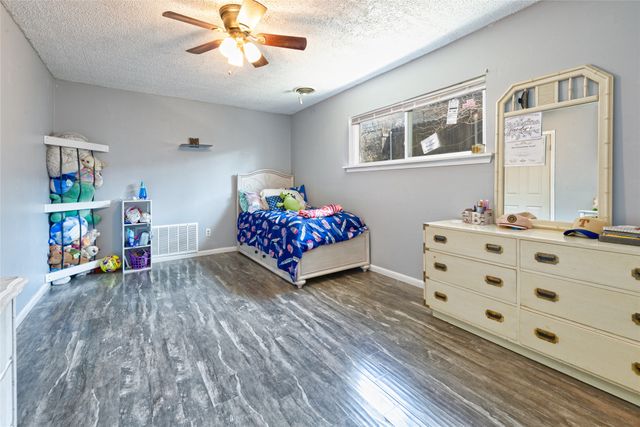 1704 E 14th Street, Sweetwater, TX 79556