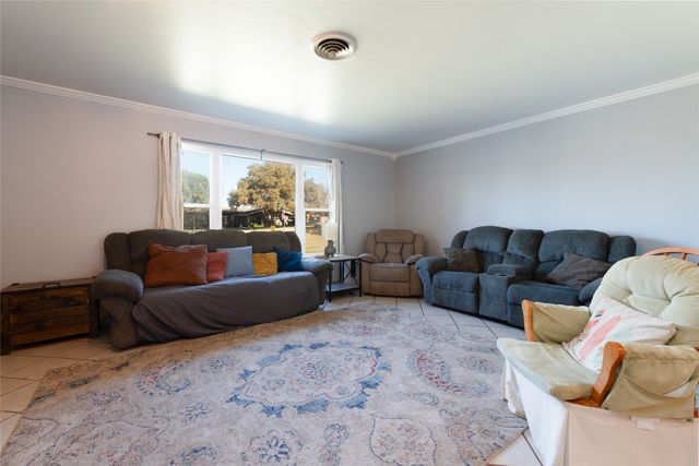 1704 E 14th Street, Sweetwater, TX 79556