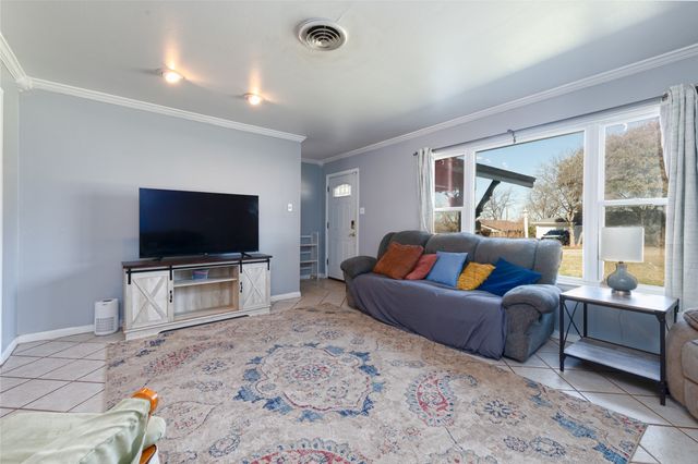 1704 E 14th Street, Sweetwater, TX 79556