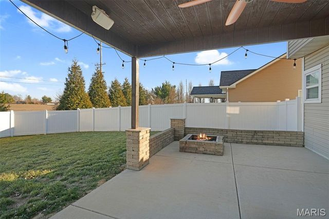 980 Carnegie Knolls Drive, O'fallon, IL 62269