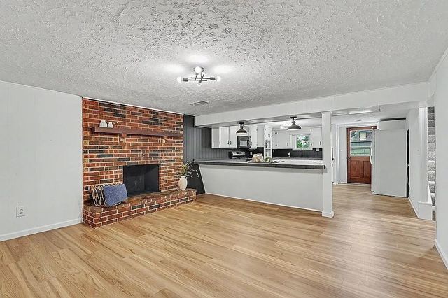 820 Pine Street, Eudora, KS 66025