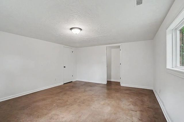 820 Pine Street, Eudora, KS 66025