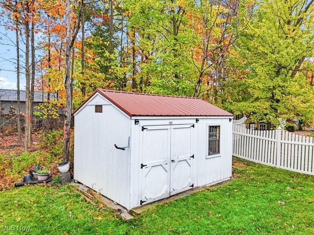 3553 Beaumont Drive, Brunswick, OH 44212