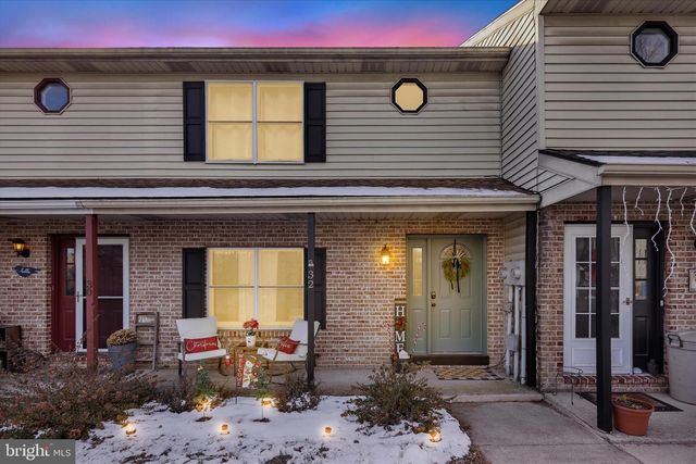 32 N CANAL ST, Leesport, PA 19533