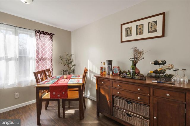 32 N CANAL ST, Leesport, PA 19533