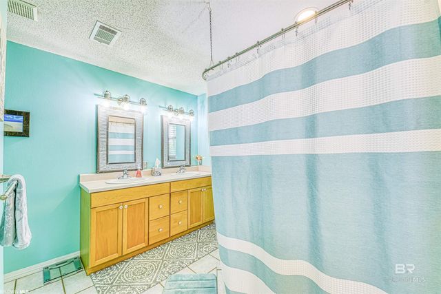 6991 Manskow Lane, Gulf Shores, AL 36542