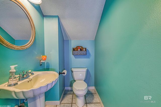 6991 Manskow Lane, Gulf Shores, AL 36542