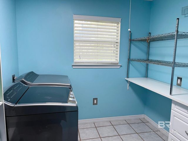 6991 Manskow Lane, Gulf Shores, AL 36542