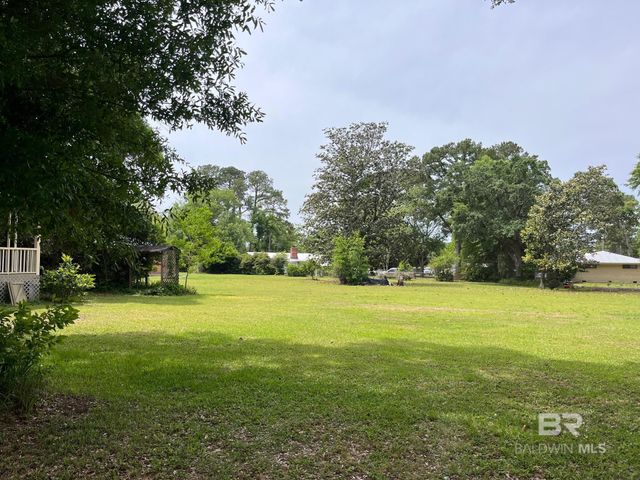 6991 Manskow Lane, Gulf Shores, AL 36542