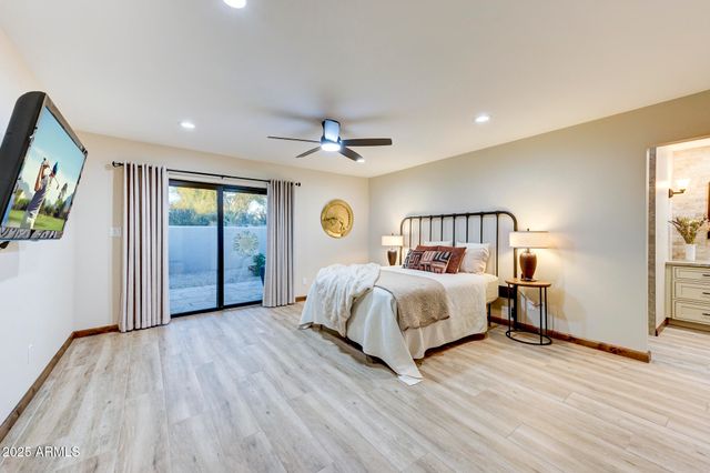 1820 Eagle Claw Drive, Carefree, AZ 85377