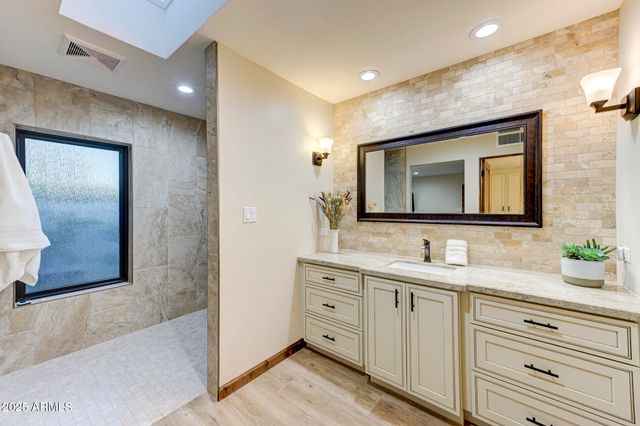 1820 Eagle Claw Drive, Carefree, AZ 85377