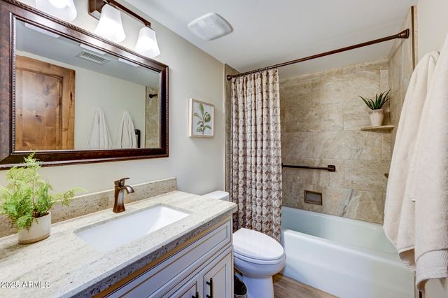 1820 Eagle Claw Drive, Carefree, AZ 85377