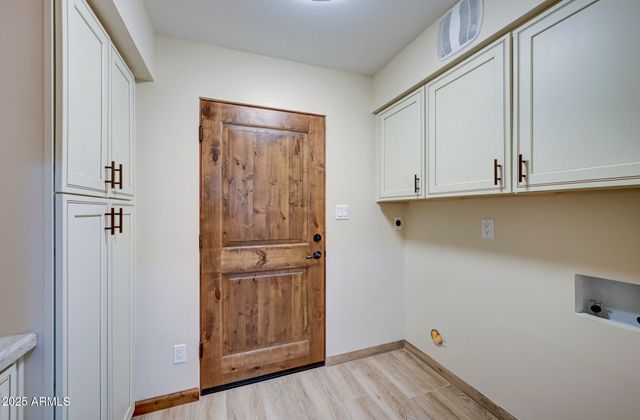 1820 Eagle Claw Drive, Carefree, AZ 85377