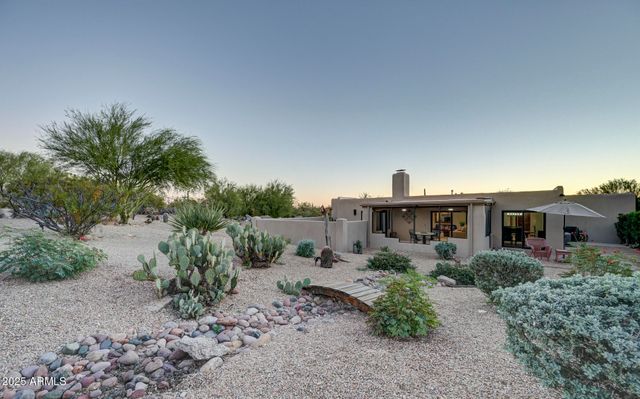 1820 Eagle Claw Drive, Carefree, AZ 85377