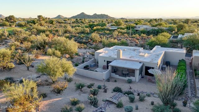 1820 Eagle Claw Drive, Carefree, AZ 85377