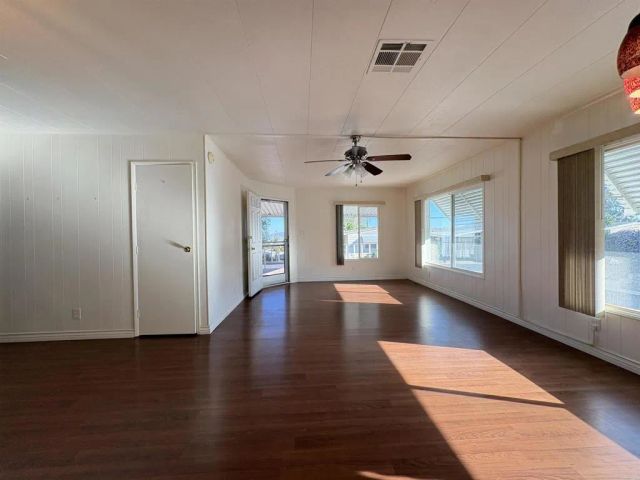 1490 S Orange Ave 127, El Cajon, CA 92020