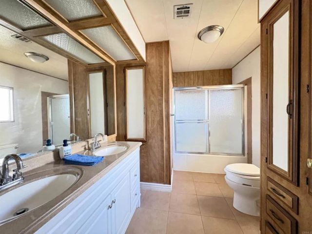 1490 S Orange Ave 127, El Cajon, CA 92020