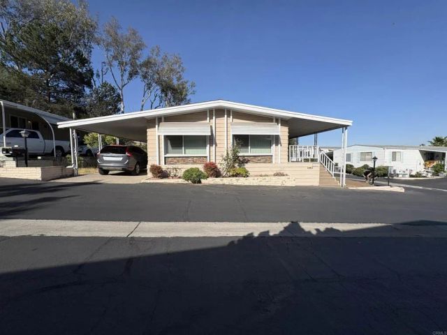 1490 S Orange Ave 127, El Cajon, CA 92020