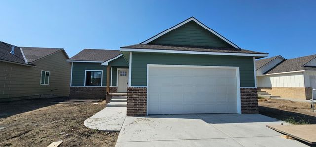 5061 N Toben Ct, Bel Aire, KS 67226