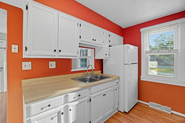 1274 St Rt 131, Miami Twp, OH 45150