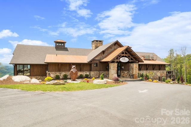 1030 High Valley Overlook, Banner Elk, NC 28604