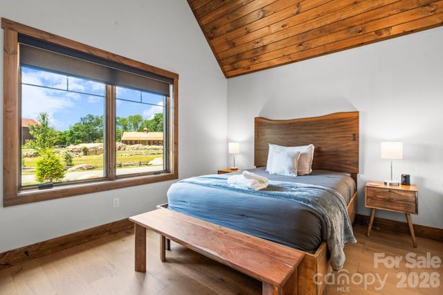 1030 High Valley Overlook, Banner Elk, NC 28604