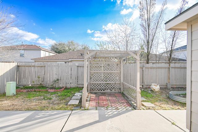 15639 Western Skies Drive, Houston, TX 77086