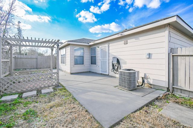 15639 Western Skies Drive, Houston, TX 77086