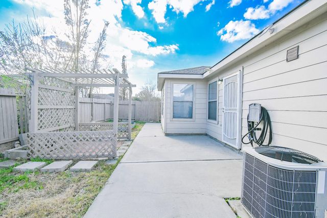 15639 Western Skies Drive, Houston, TX 77086