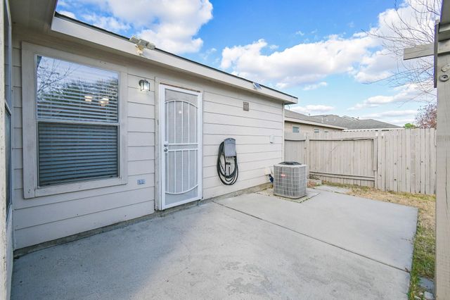 15639 Western Skies Drive, Houston, TX 77086