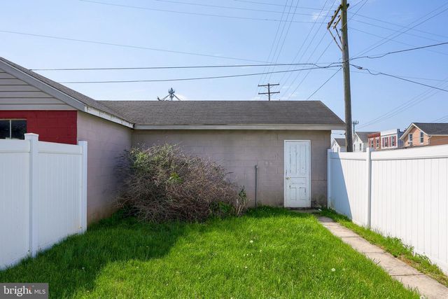 1656 MONROE ST, York, PA 17404