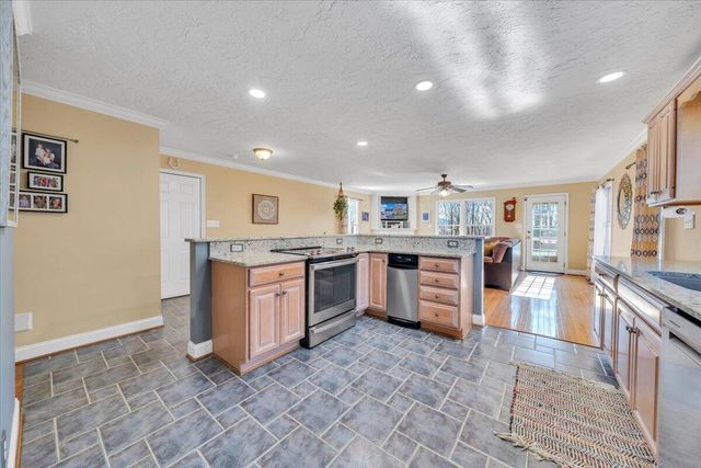 5873 Buckland Mill RD, Roanoke, VA 24019